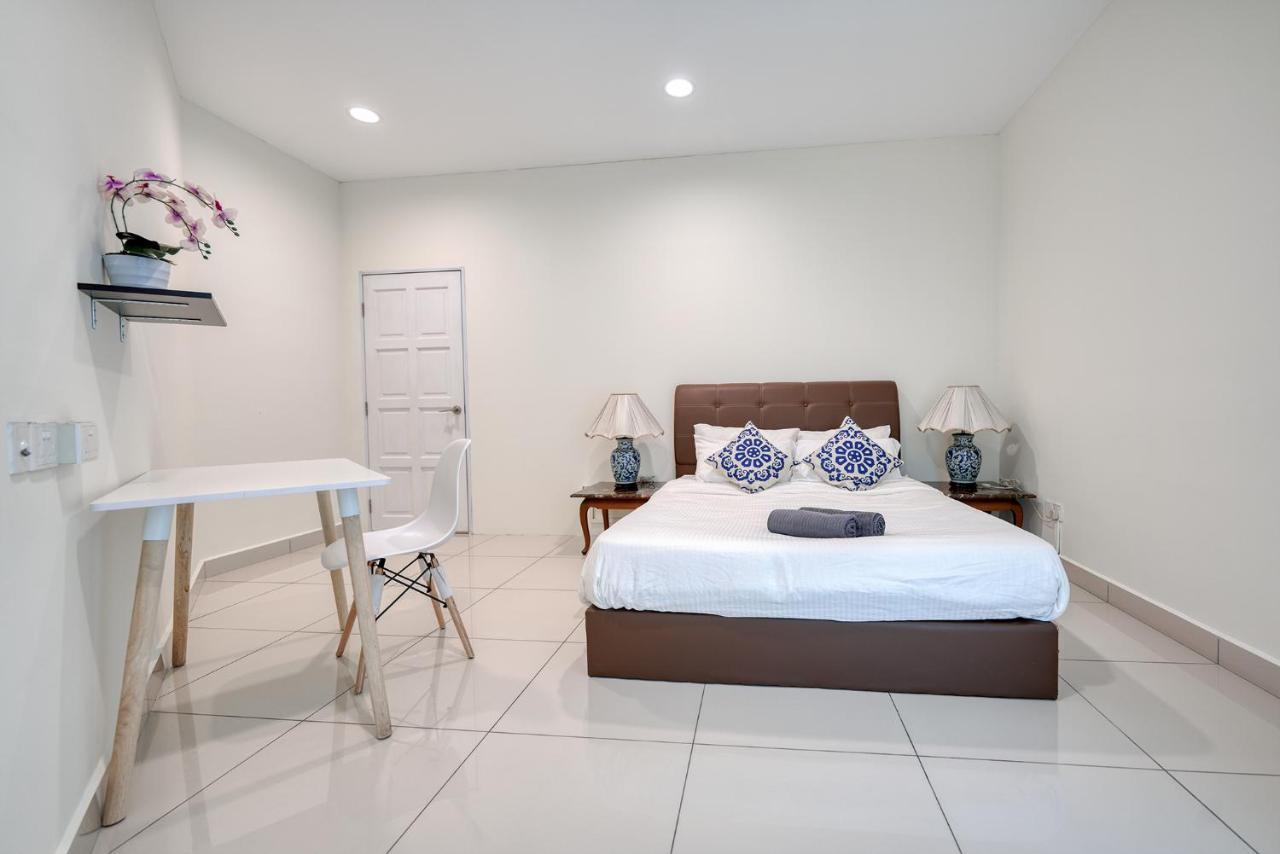 Profolio @ Mansion One Apartment George Town